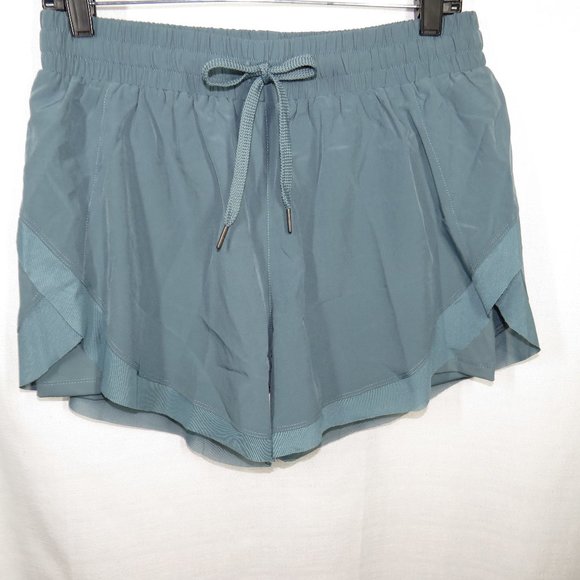 NWT Halara Blue Spruce Mesh Trim Crossover Side 2-in-1 Shorts - Picture 2 of 12